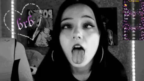 Snapshot of m_e_l_i_s_s_a_ chatting on 07/19/26, 06:11 Melissa online show from 07/19/26, 06:11