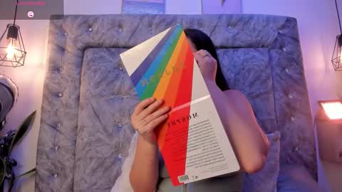 Snapshot of m_patrona chatting on 10/30/25, 01:01 tu patrona online show from 10/30/25, 01:01