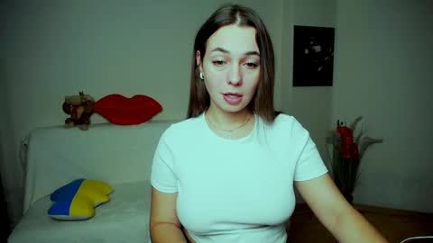 Vikki online show from 11/12/25, 02:17