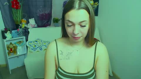 Snapshot of m_vikki chatting on 04/25/26, 11:46 Vikki online show from 04/25/26, 11:46