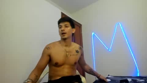 itgram pezlo josue online show from 11/14/25, 02:05