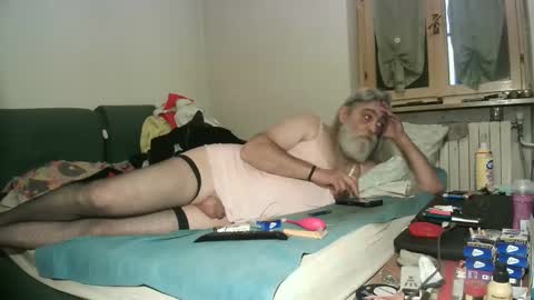 maax1970 online show from 12/28/24, 03:59