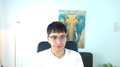 Max online show from 03/29/26, 01:44