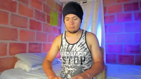 Snapshot of maax_taylor01 chatting on 01/22/25, 02:14 online show from 01/22/25, 02:14