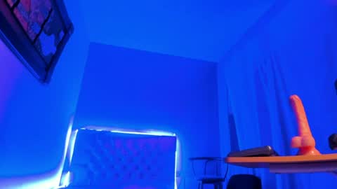 Snapshot of mabbelnova chatting on 06/15/26, 10:45 mabbelnova online show from 06/15/26, 10:45