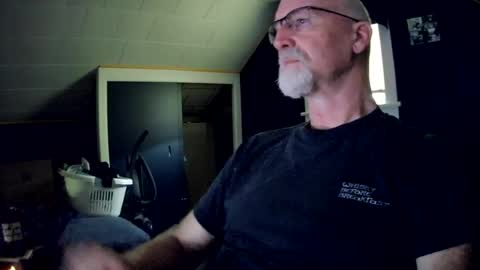 mac8181 online show from 08/01/26, 10:47