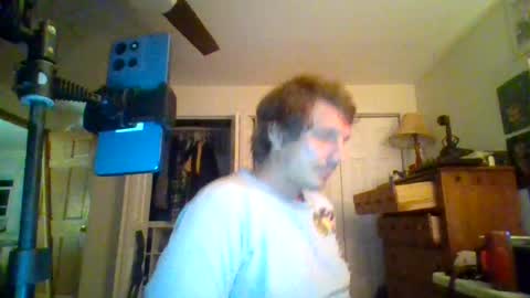 Snapshot of macdaddy9mm chatting on 06/22/26, 06:43 macdaddy9mm online show from 06/22/26, 06:43