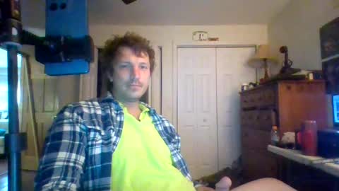 Snapshot of macdaddy9mm chatting on 06/23/26, 11:30 macdaddy9mm online show from 06/23/26, 11:30