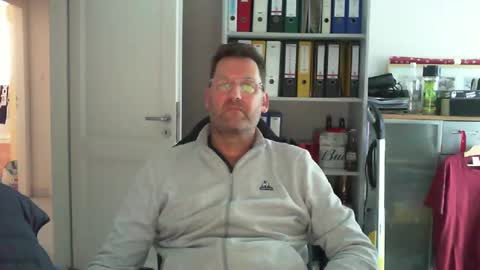 macfly67 online show from 01/06/25, 12:46