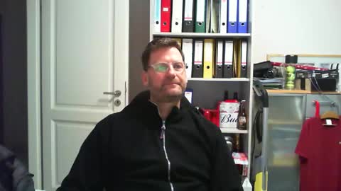 macfly67 online show from 01/23/25, 07:07