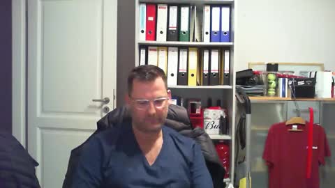 macfly67 online show from 02/04/25, 10:13