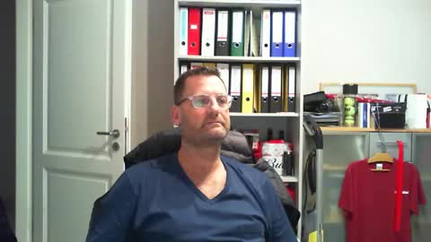 macfly67 online show from 02/07/25, 10:52