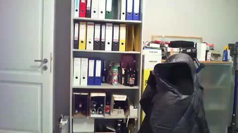 macfly67 online show from 10/14/25, 05:36