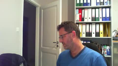 macfly67 online show from 05/12/26, 07:33