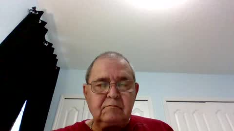 Snapshot of machet1 chatting on 08/08/26, 11:23 machet1 online show from 08/08/26, 11:23