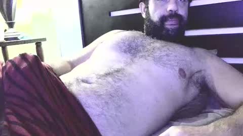 Snapshot of machoathome chatting on 12/24/24, 04:33 machoathome online show from 12/24/24, 04:33