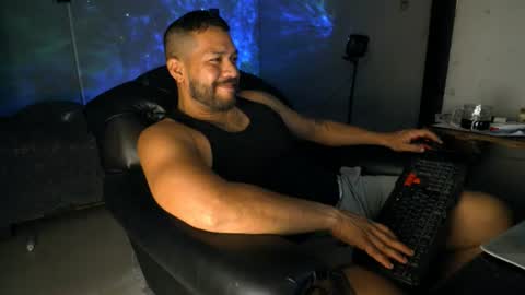 Snapshot of machohandsome chatting on 08/03/26, 09:04 Javier papichulo master how do you want online show from 08/03/26, 09:04