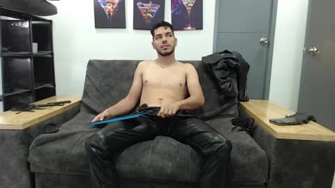 instagram mackdanielsx online show from 10/03/25, 07:22