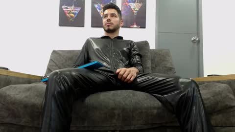 instagram mackdanielsx online show from 02/15/26, 05:42