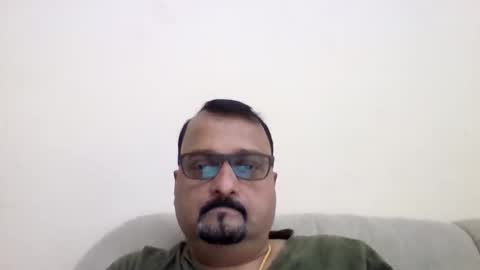 Snapshot of mackbe chatting on 04/26/26, 12:14 Mackbe online show from 04/26/26, 12:14