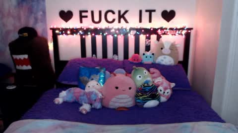 Mackenzie Wolfe online show from 12/04/24, 07:39