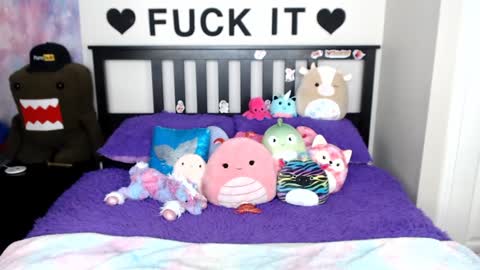 Mackenzie Wolfe online show from 01/03/25, 08:00