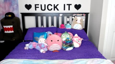 Mackenzie Wolfe online show from 01/20/25, 07:36