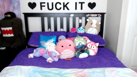 Mackenzie Wolfe online show from 02/01/25, 08:08