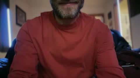 Snapshot of mackincaliallday chatting on 10/19/25, 10:10 MackinCaliAllDay online show from 10/19/25, 10:10