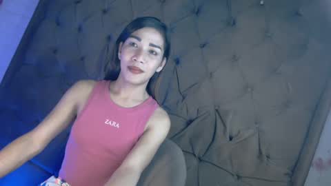 Snapshot of madalina1992 chatting on 01/18/25, 05:41 madalina1992 online show from 01/18/25, 05:41