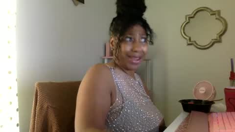 Snapshot of madam_glam chatting on 07/15/26, 04:34 madam_glam online show from 07/15/26, 04:34