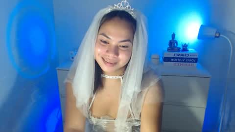 Snapshot of madame_ivy chatting on 07/06/26, 10:56 Ivy online show from 07/06/26, 10:56