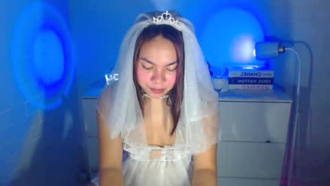 Snapshot of madame_ivy chatting on 07/15/26, 06:51 Ivy online show from 07/15/26, 06:51