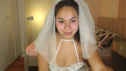 Snapshot of madame_ivy chatting on 07/22/26, 06:49 Ivy online show from 07/22/26, 06:49