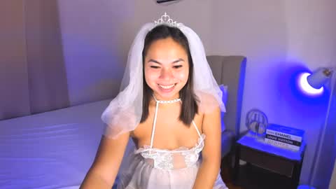 Snapshot of madame_ivy chatting on 07/27/26, 07:04 Ivy online show from 07/27/26, 07:04