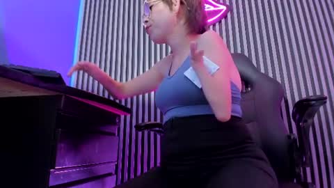 Madame online show from 06/18/26, 06:12