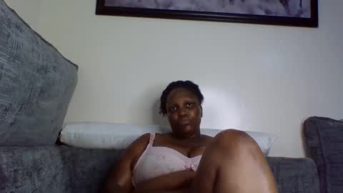 madame_pleasure40 online show from 05/19/26, 02:01