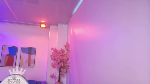 Madame Scarllet  online show from 04/13/26, 11:27