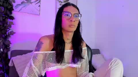Snapshot of maddie_ray_ chatting on 06/09/26, 03:07 Maddie Ray online show from 06/09/26, 03:07