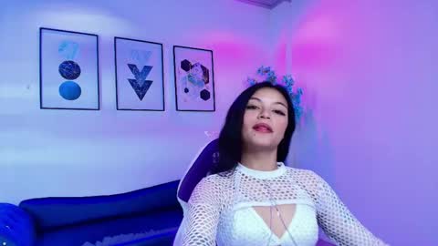 maddie_t18 online show from 04/10/26, 11:37
