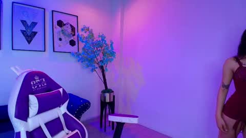 maddie_t18 online show from 05/30/26, 11:40