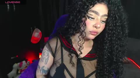 Snapshot of maddiie_and_clyde chatting on 05/16/26, 03:03 maddiie and clyde online show from 05/16/26, 03:03