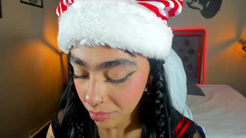 Maddie online show from 12/15/24, 06:37