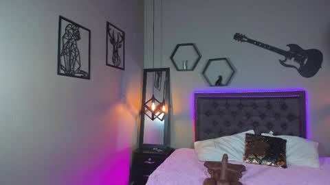 Maddie online show from 02/09/25, 10:21