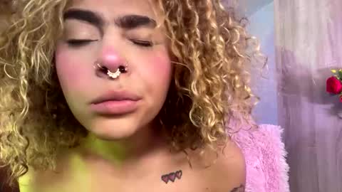 Maddie online show from 10/21/25, 06:08