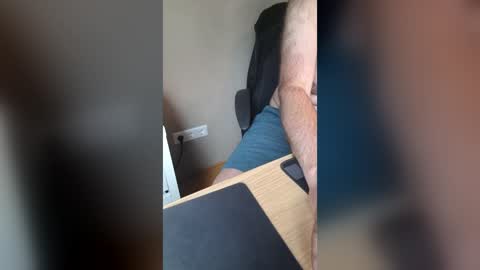 Snapshot of maddinho2017 chatting on 06/17/26, 09:34 Maddinho2017 online show from 06/17/26, 09:34