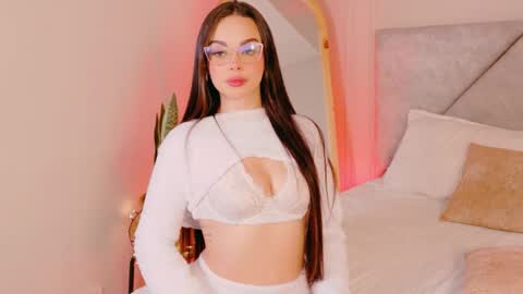 Maddison online show from 04/20/26, 08:32