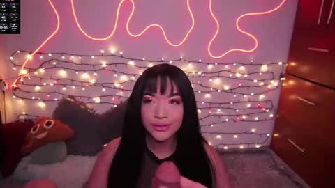 Snapshot of maddisrock chatting on 09/14/25, 04:22 madis online show from 09/14/25, 04:22