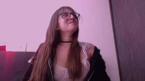 Snapshot of maddy_14 chatting on 11/07/25, 08:20 Maddy UwU online show from 11/07/25, 08:20