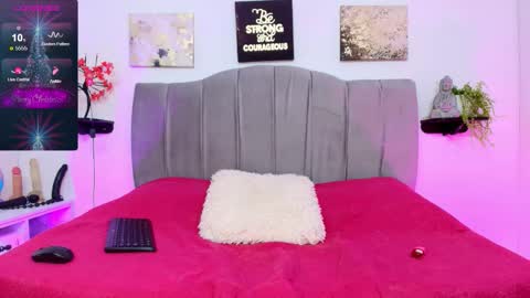 Snapshot of maddy_estheer chatting on 01/13/26, 07:41 maddy online show from 01/13/26, 07:41